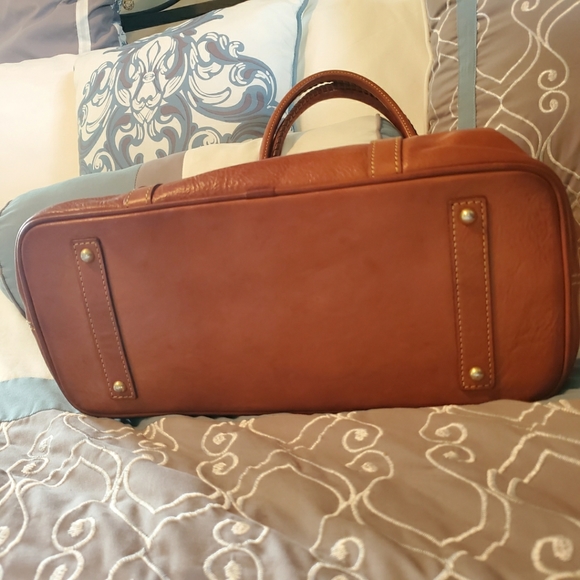 Dooney & Bourke XL Whiskey Leather bag - Picture 5 of 6